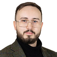 Dr Sam Holden